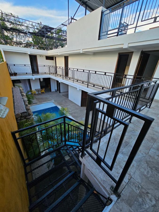 Hotel Victoria Queen Villavieja Luaran gambar