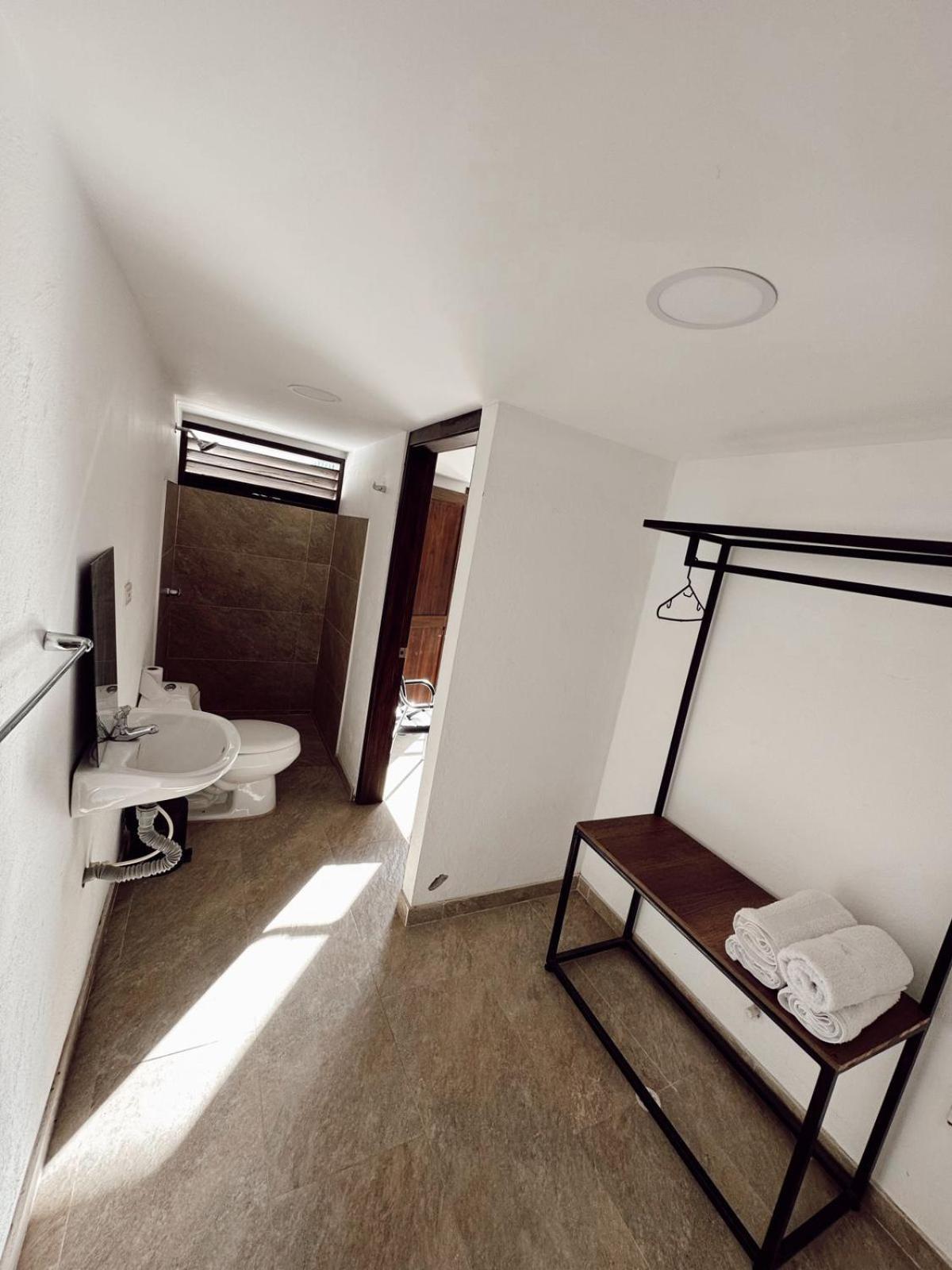 Hotel Victoria Queen Villavieja Luaran gambar